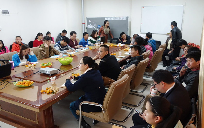 目前天度客戶沙龍已順利舉行4期，我們將一直秉承全公益、凈干貨、不推銷(xiāo)產(chǎn)品的理念，助力天度新老客戶開(kāi)展網(wǎng)絡(luò)營(yíng)銷(xiāo)和移動(dòng)互聯(lián)網(wǎng)營(yíng)銷(xiāo)。